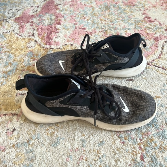 Nike Women’s Flex Trainer 9 - Picture 4 of 6